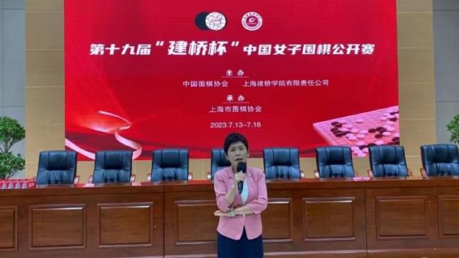 他心里一万个不希望弟弟吴奇痊愈，因为一旦弟弟痊愈，就会跟自己抢夺财产。
